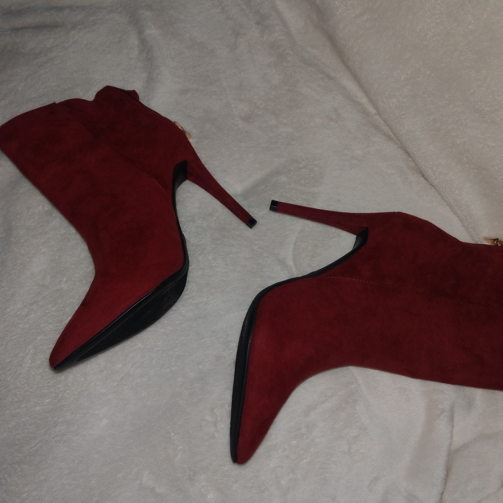 Booties ***NEW 😍😍 - Picture 5 of 7
